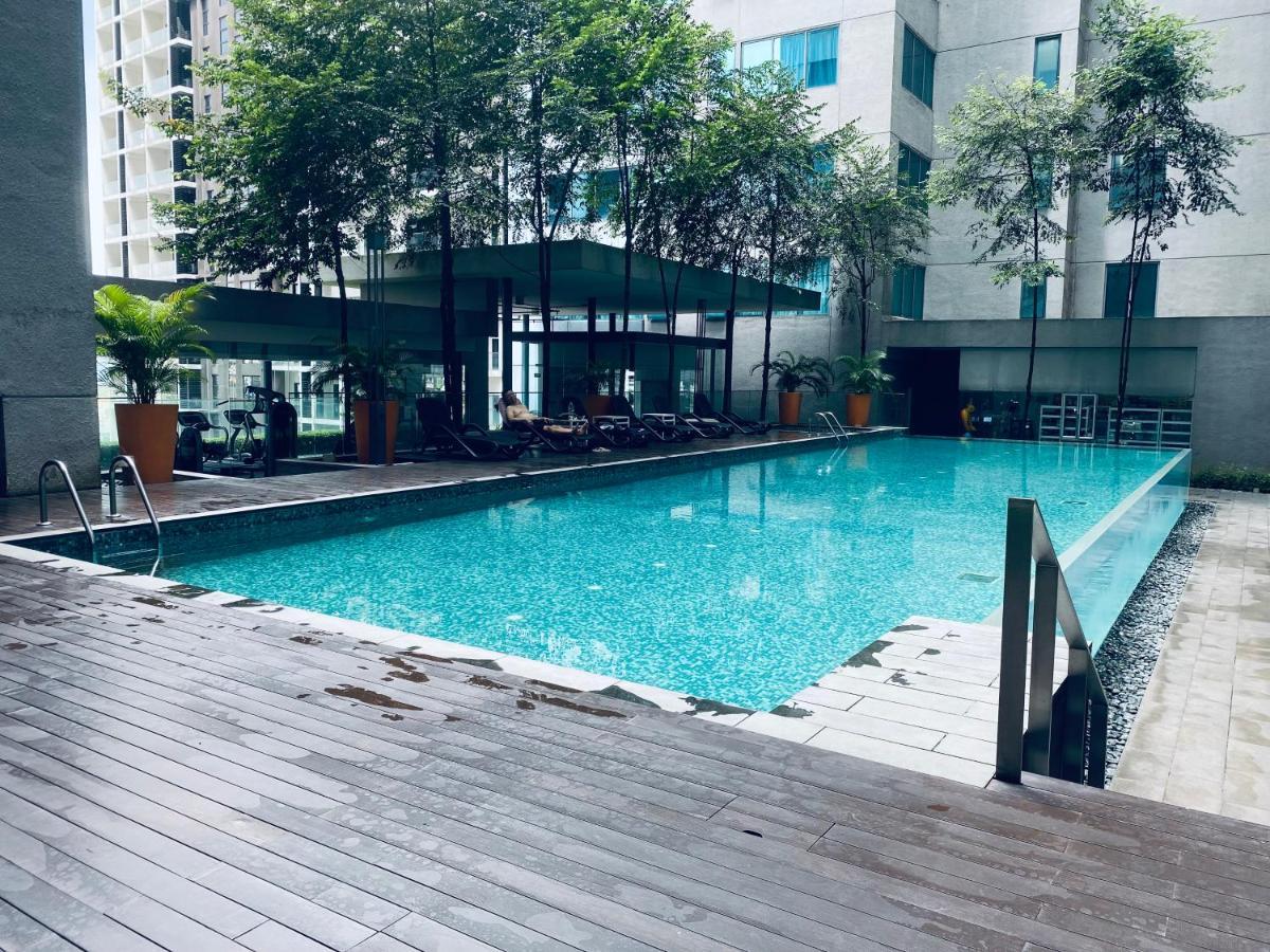 Mercu Summer Suites Klcc By Grihoz Kuala Lumpur Buitenkant foto
